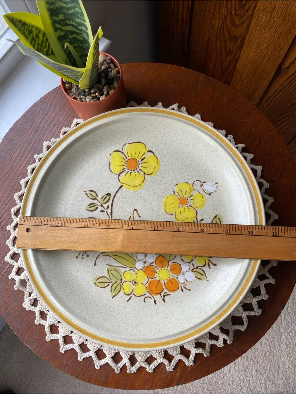 Vintage Japan Hearthside Sunshine Floral Patterned Dinner Plates Set of 3 EUC